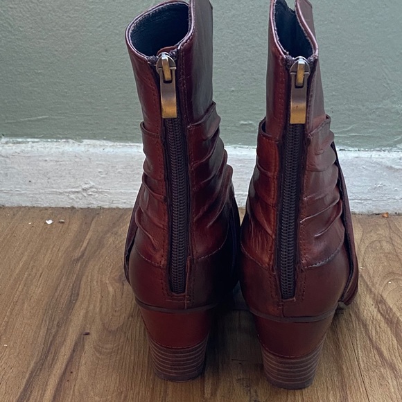 L’Artiste Spring Step Boots - Merci - Picture 3 of 8